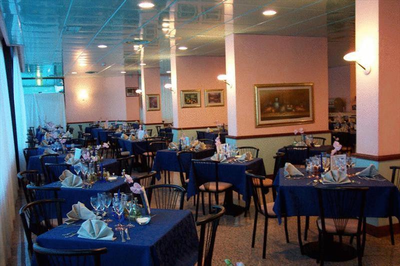Hotel Mirage Lido di Classe Exteriör bild