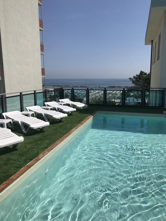 Hotel Mirage Lido di Classe Exteriör bild